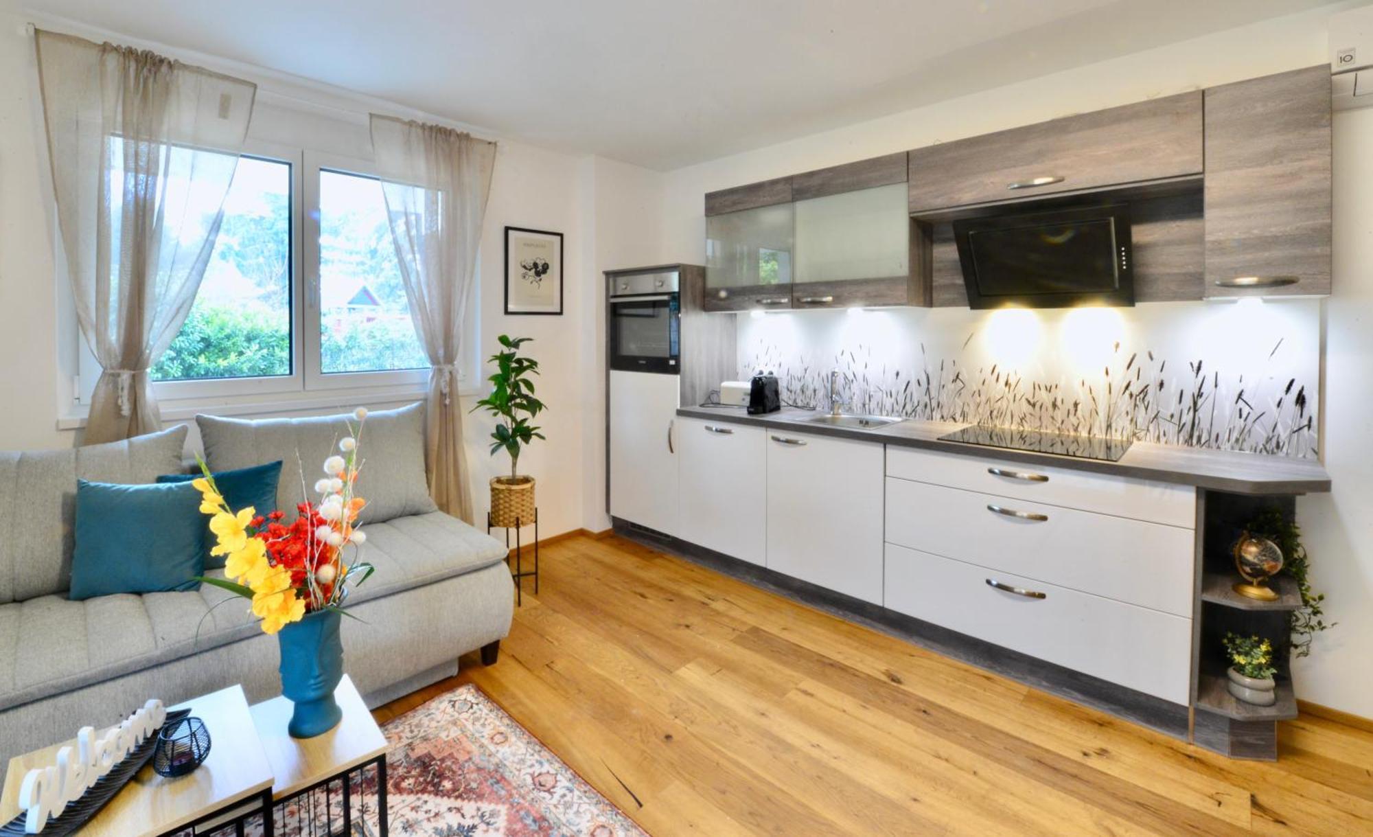 Appartement New With Parking And Metro In Front Of The House